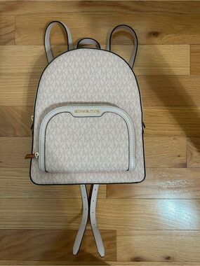 Michael Kors Jaycee backpack medium size in powder blush pink